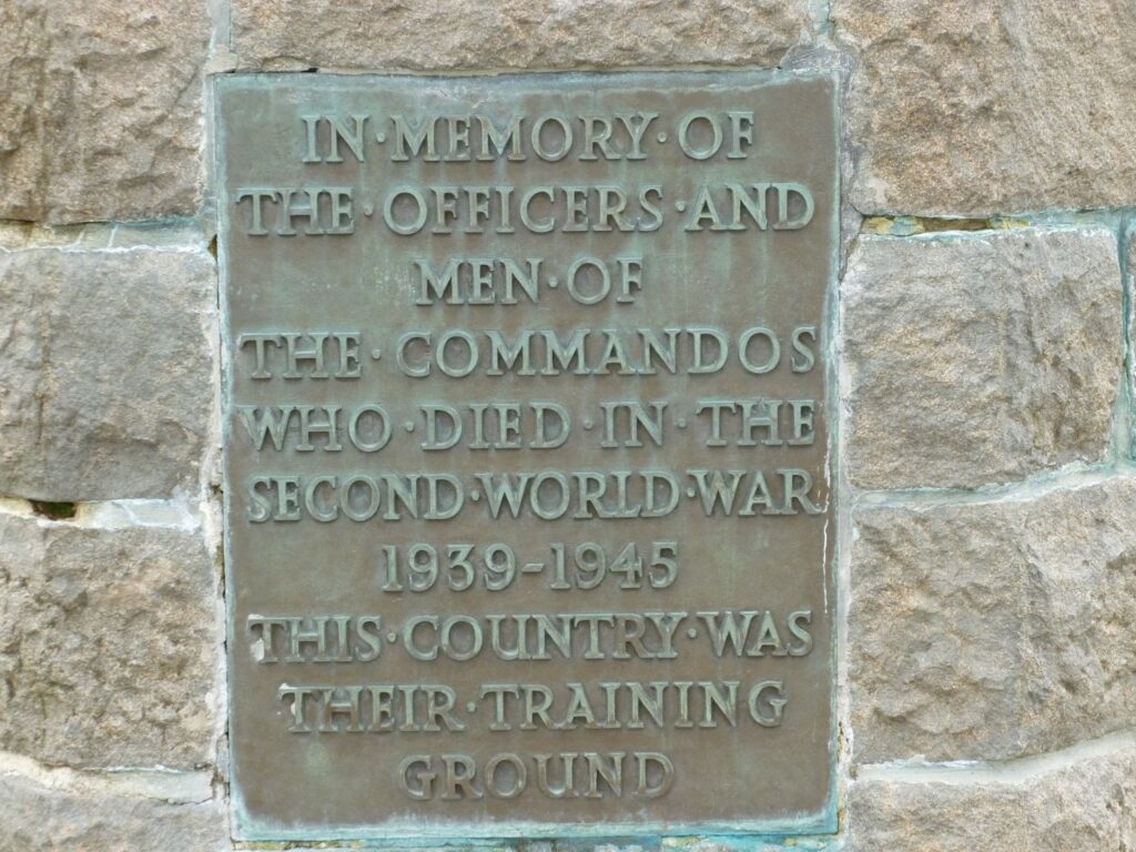 Plaque on the memorial plinth