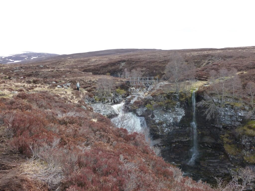 Scaffold bridge over the Eidart falls