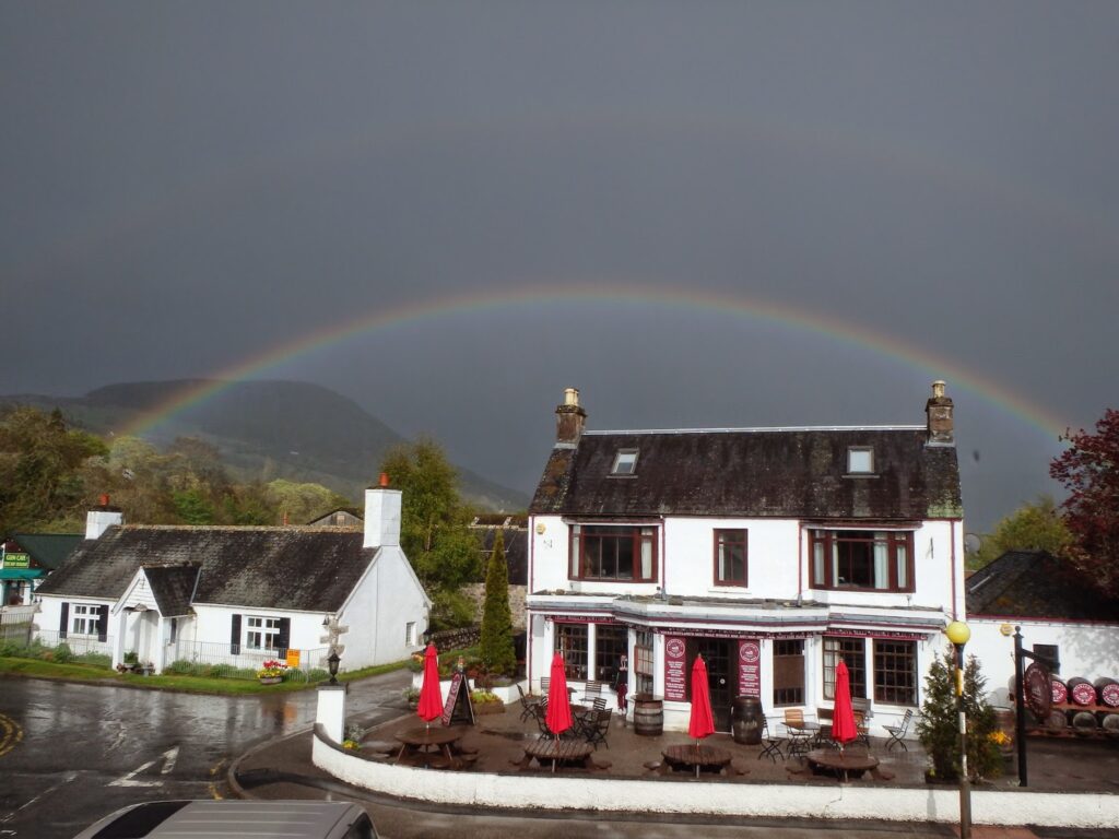 The "Fiddlers" pub.