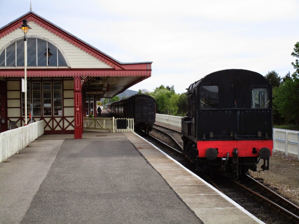 Steam train at Aviemore station