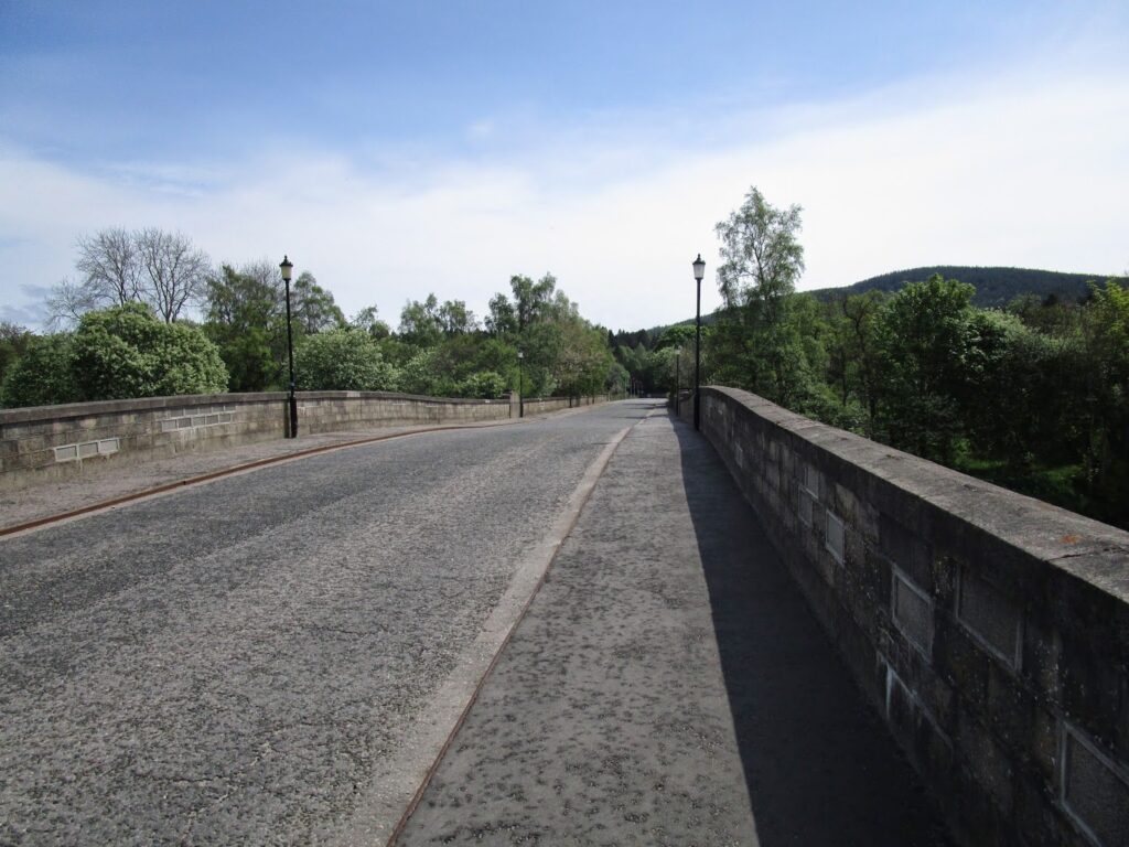 The road bridge at Aboyne