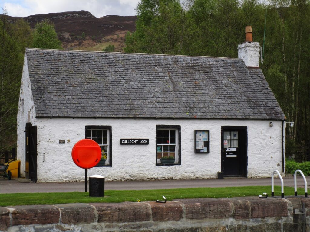 Lock keeper's cottage